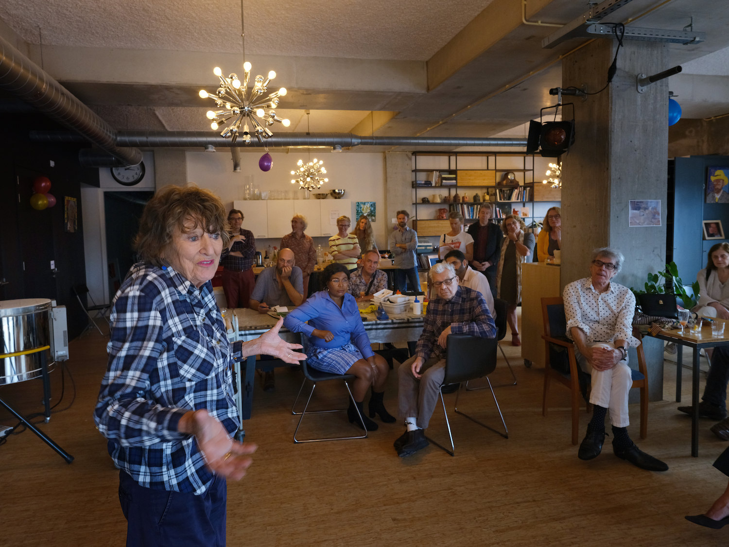 ZGAO opent cultureel atelier in het Ramses Shaffy Huis: ‘Wat een prachtige samenwerking. Veel geluk!’