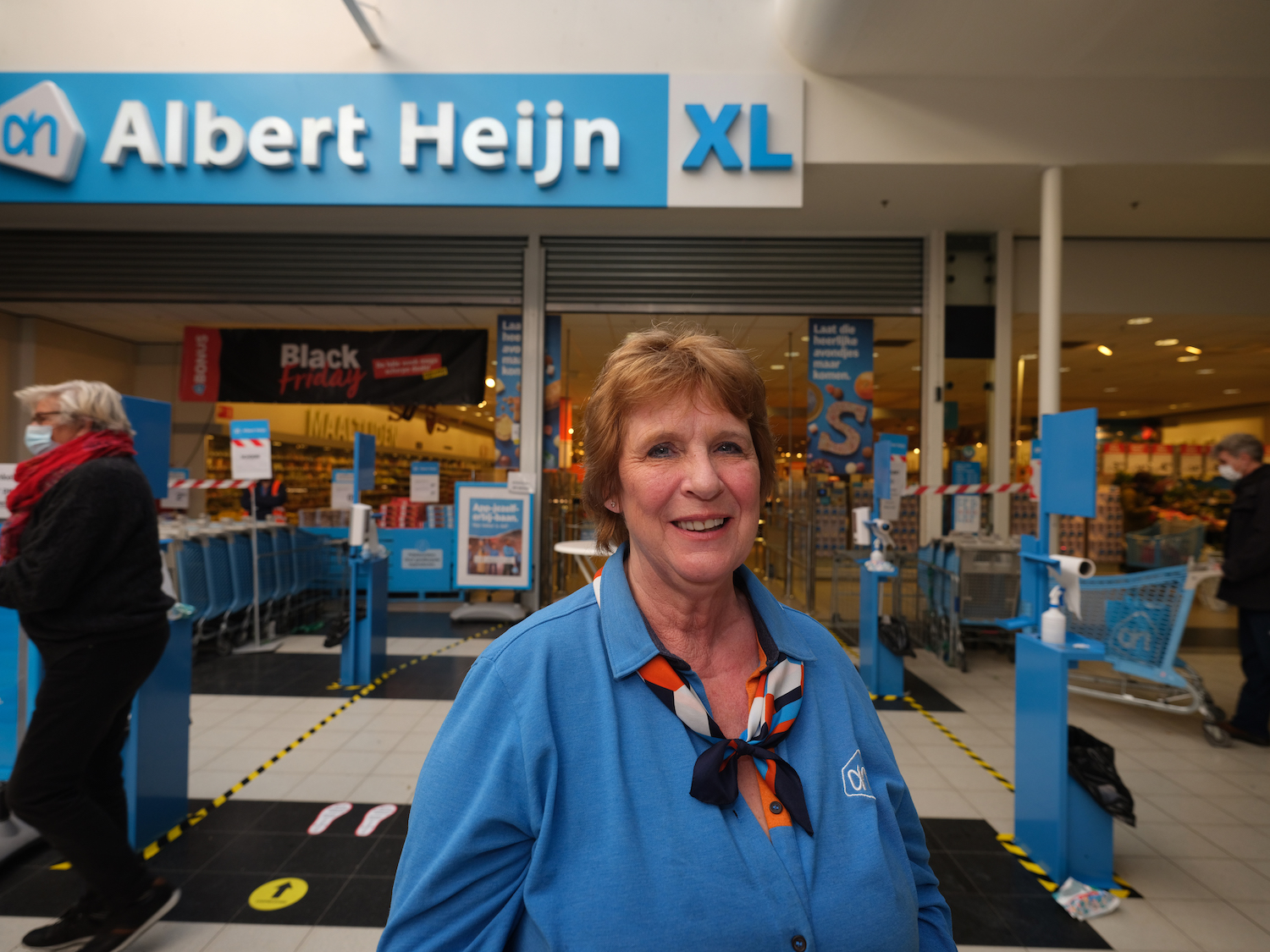 Ingrid werkt al 41 jaar bij Maxis: ‘Zeshonderd man personeel in die tijd, en een rij van 40 kassa’s’
