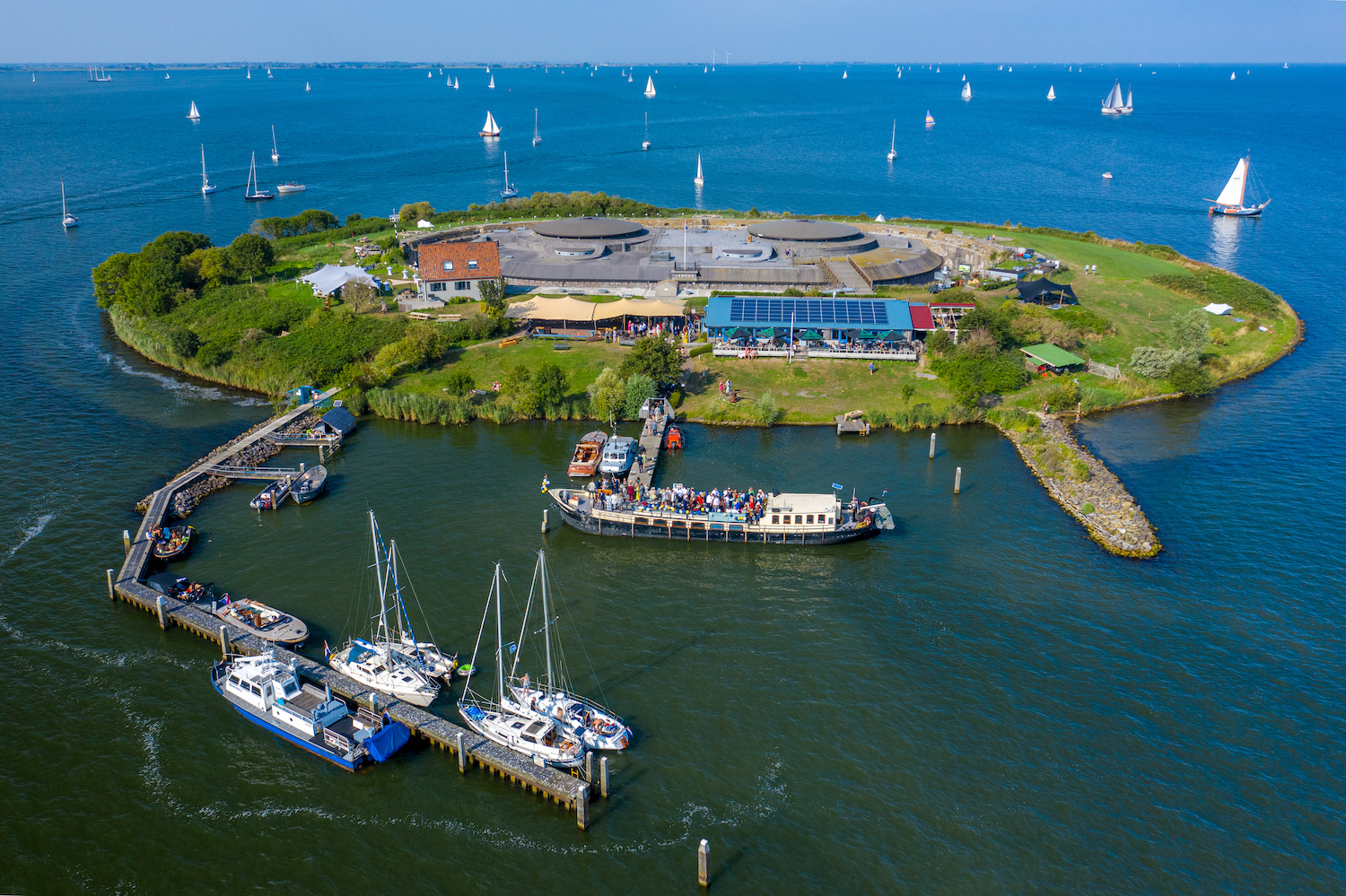 Pampus, Colosseum in het IJmeer. ‘Over de enige slag die er ooit woedde kan ik zeggen: ik was erbij’