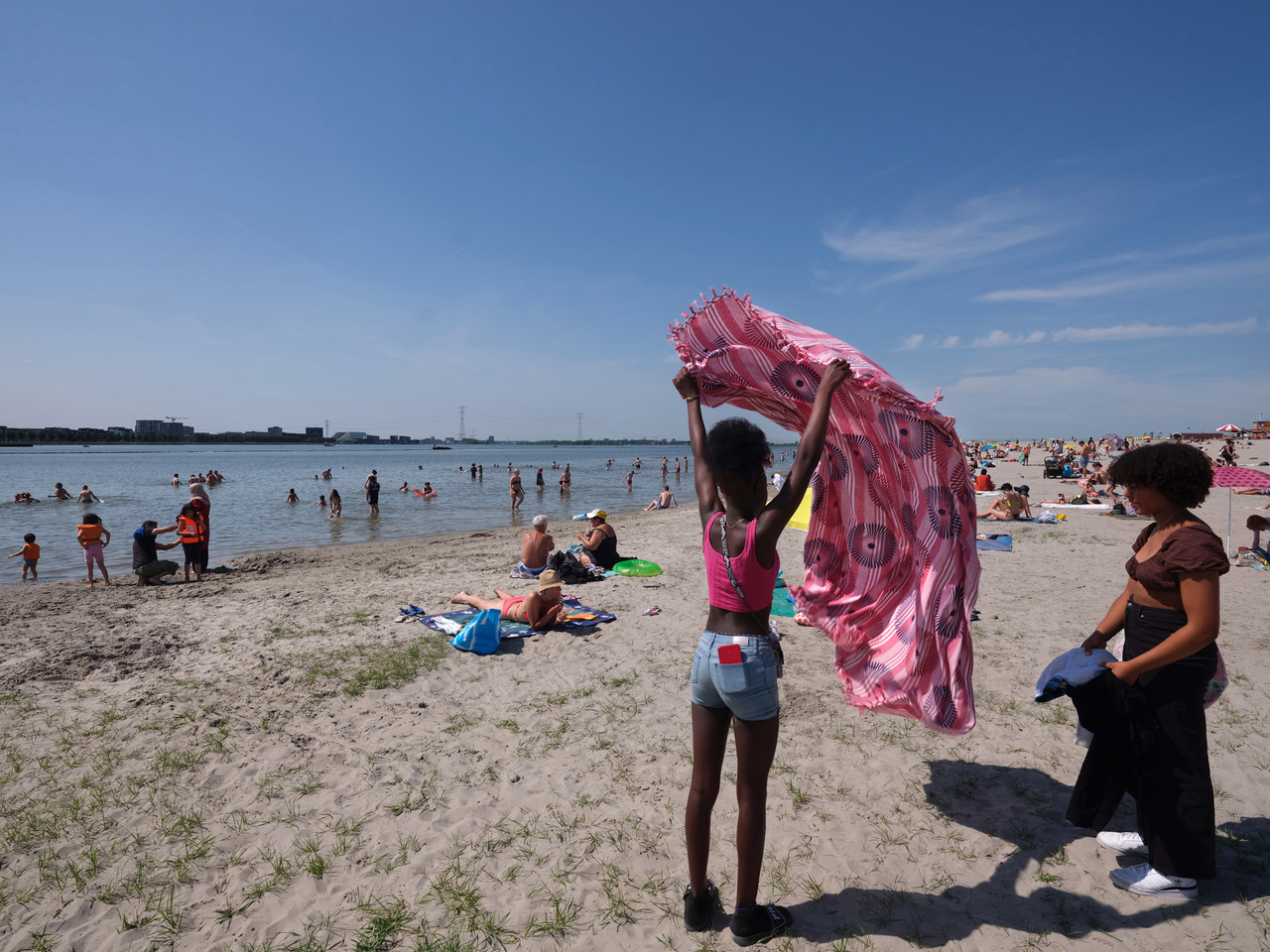 Vanmiddag op Strand IJburg: infomarkt, sport en muziek
