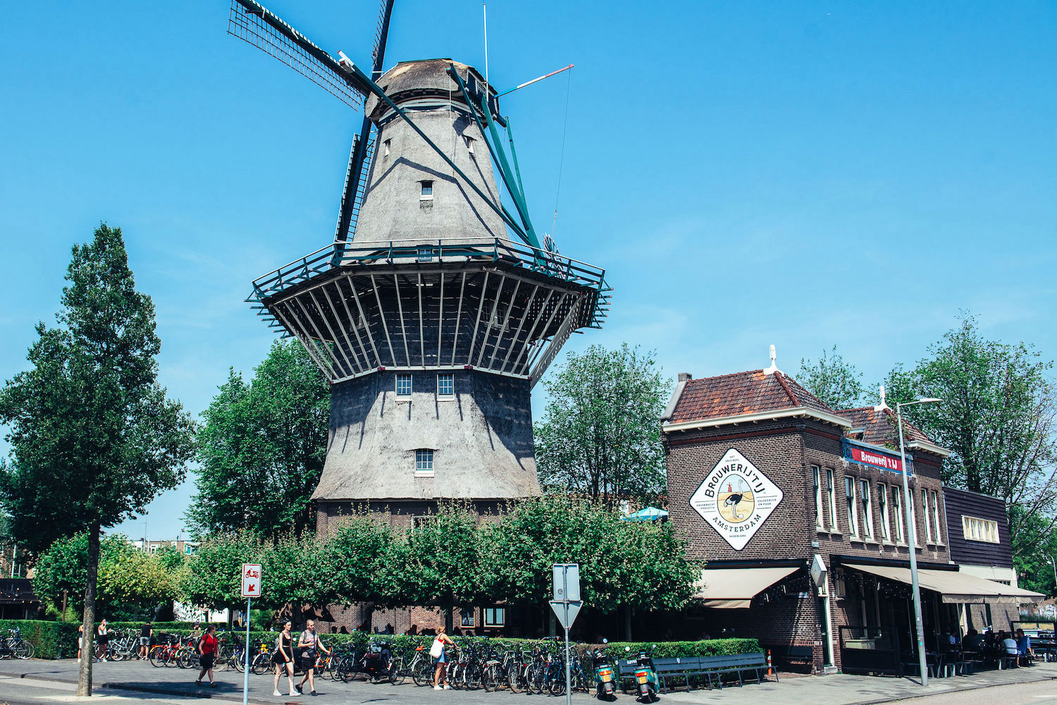 Het ontstaan van Brouwerij ’t IJ, ‘een fijnzinnig gevulde huiskamer met puik bier’