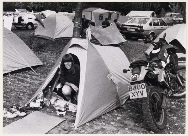 Kamperen in je achtertuin en een muziekbingo: Camping Zeeburg bestaat 50 jaar