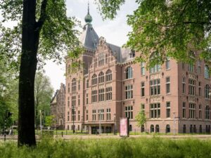 Tentoonstelling in het Wereldmuseum: Poetry of the People. Woorden van dromen, verzet en verlangen