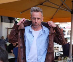 Patrick Martens: ‘Ik groeide op in het bos, fantastisch. Maar ik wilde playbacken, me verkleden’