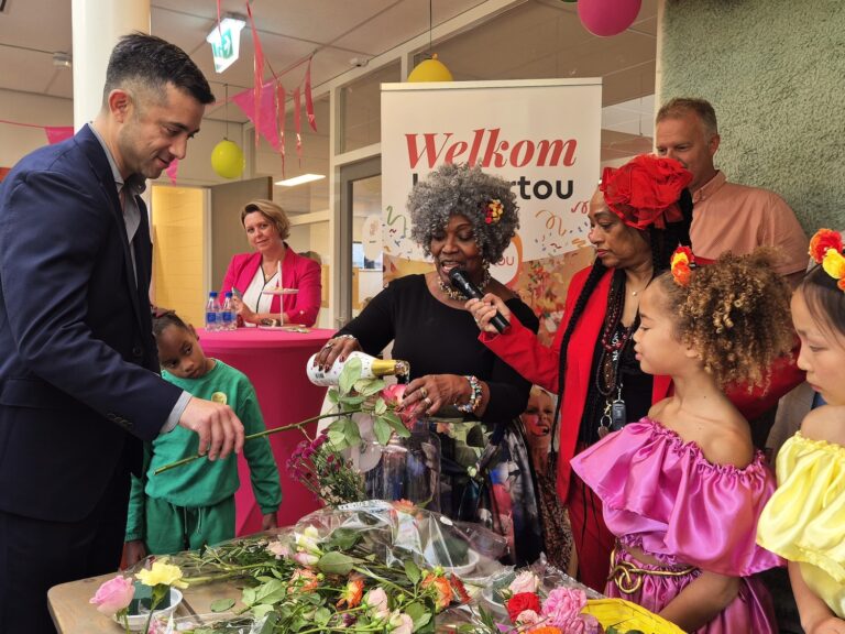 Speciale roos Amsterdam 750 en een project tegen eenzaamheid onder ouderen