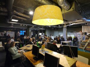 Lezingen, theater en een proefles Turks in de FlexBieb op IJburg