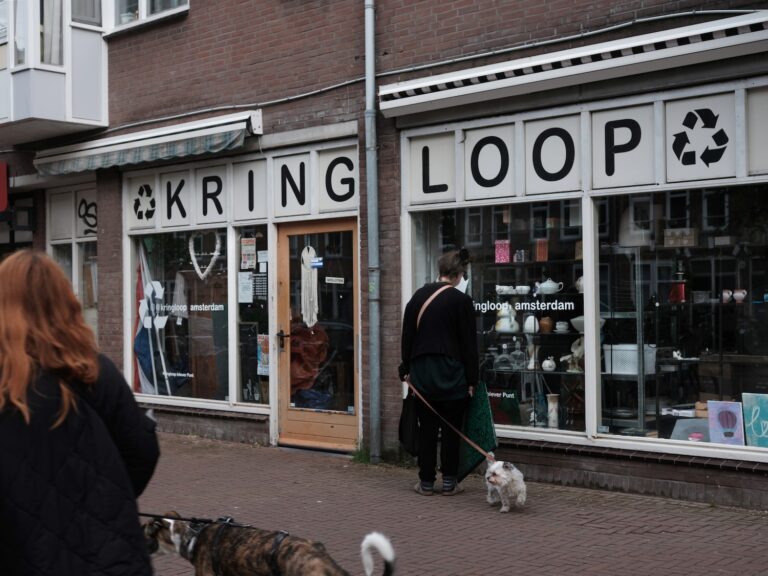 Kringloopwandeling door Oost tijdens Week zonder Afval