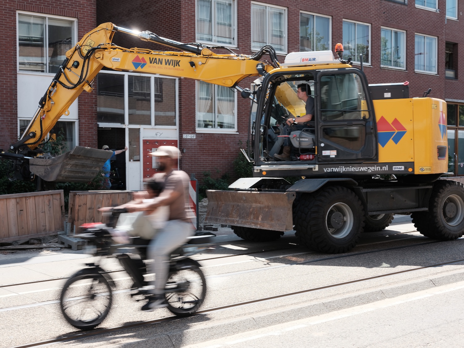 Waar moeten de afvalcontainers en het grofvuil in Oost komen?