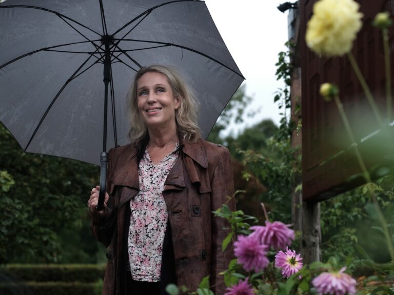 Schrijver Judith Koelemeijer: ‘In de Albert Heijn hoor je nog plat Amsterdams’